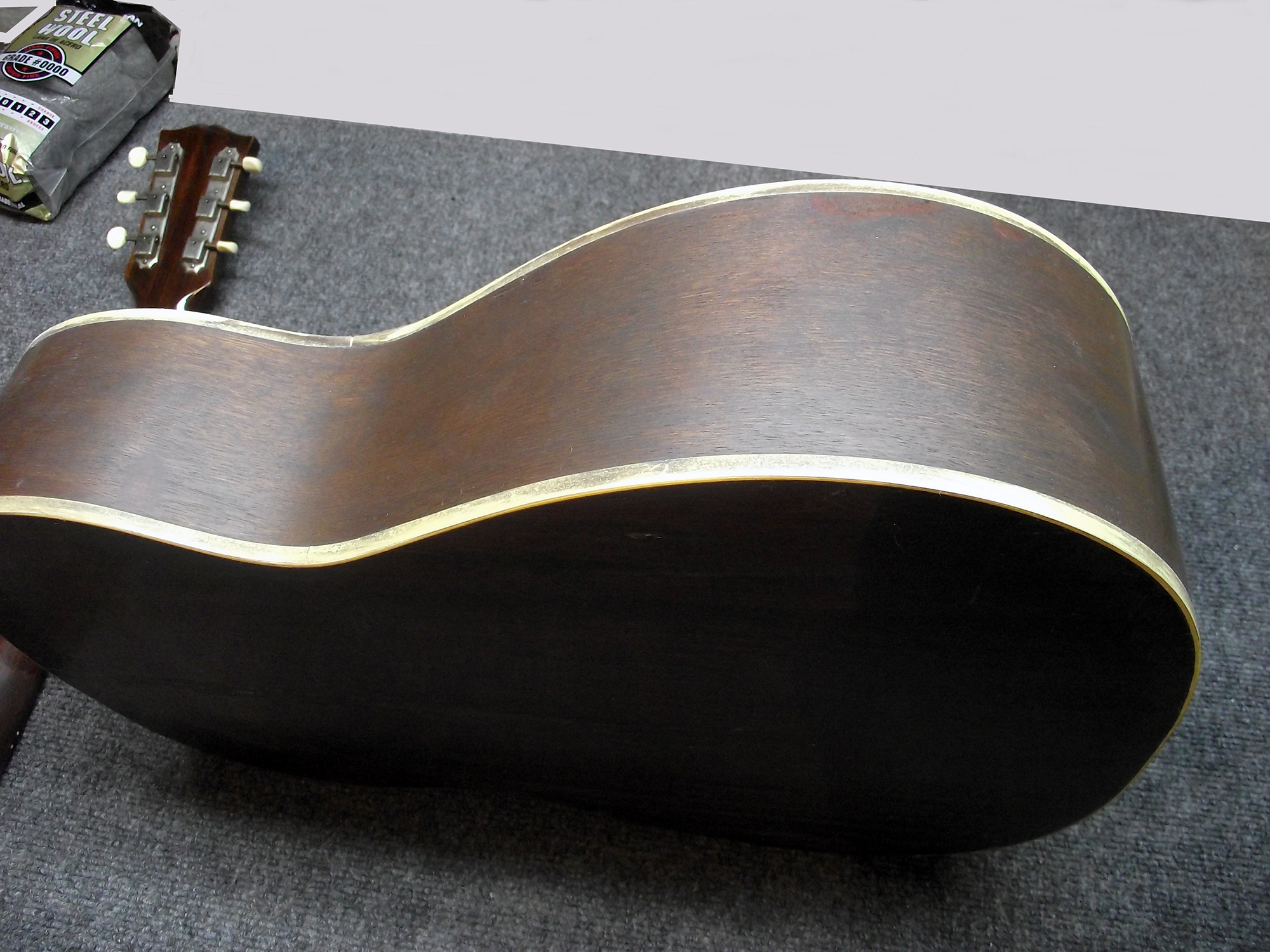 Gibson LG1