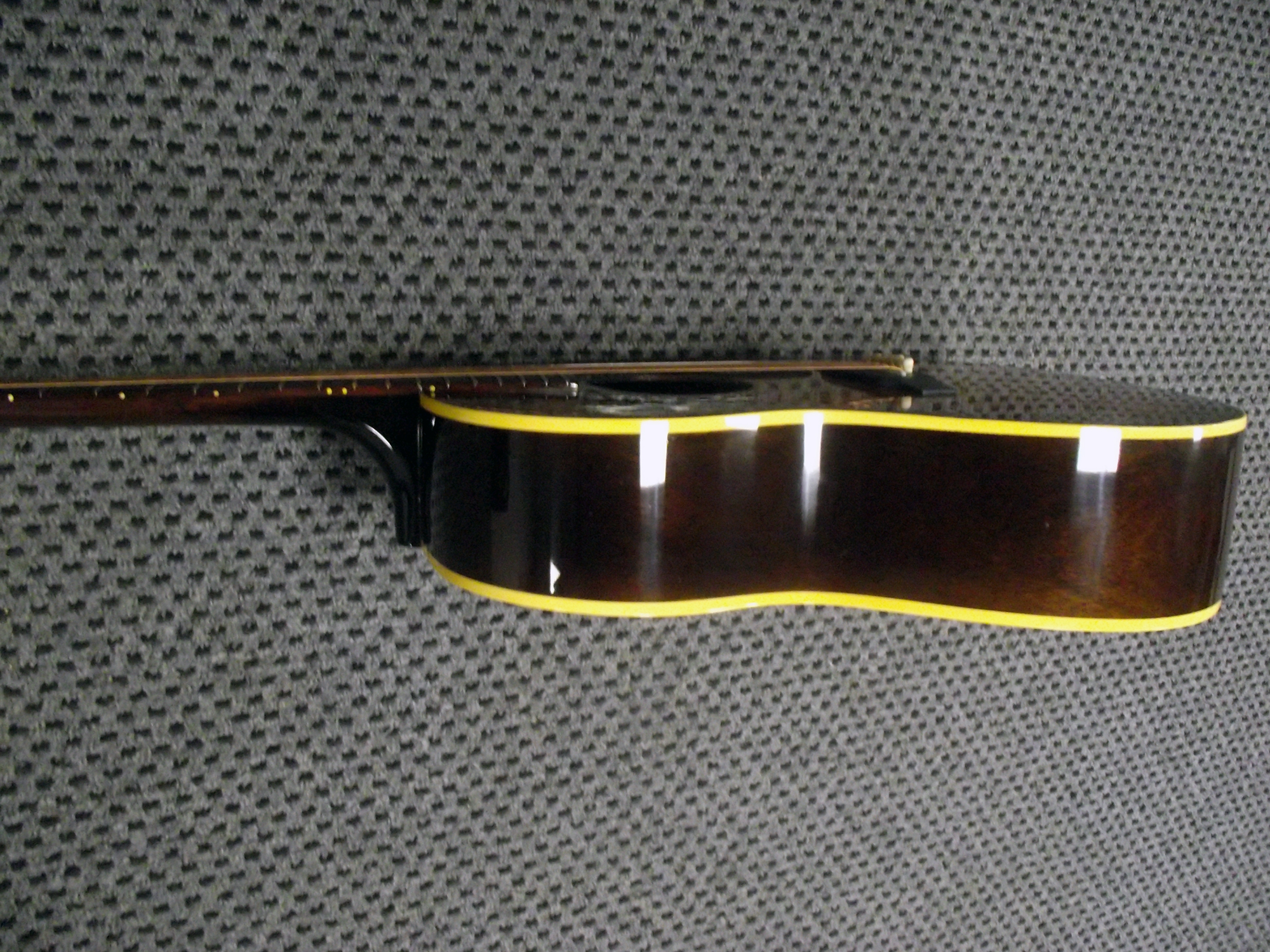 Gibson LG1